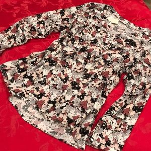 CJBANKS beautiful soft top - 1X - NWT